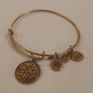 Alex and Ani Gold "Flower" With Engraved "Mom" Charm Bracelet